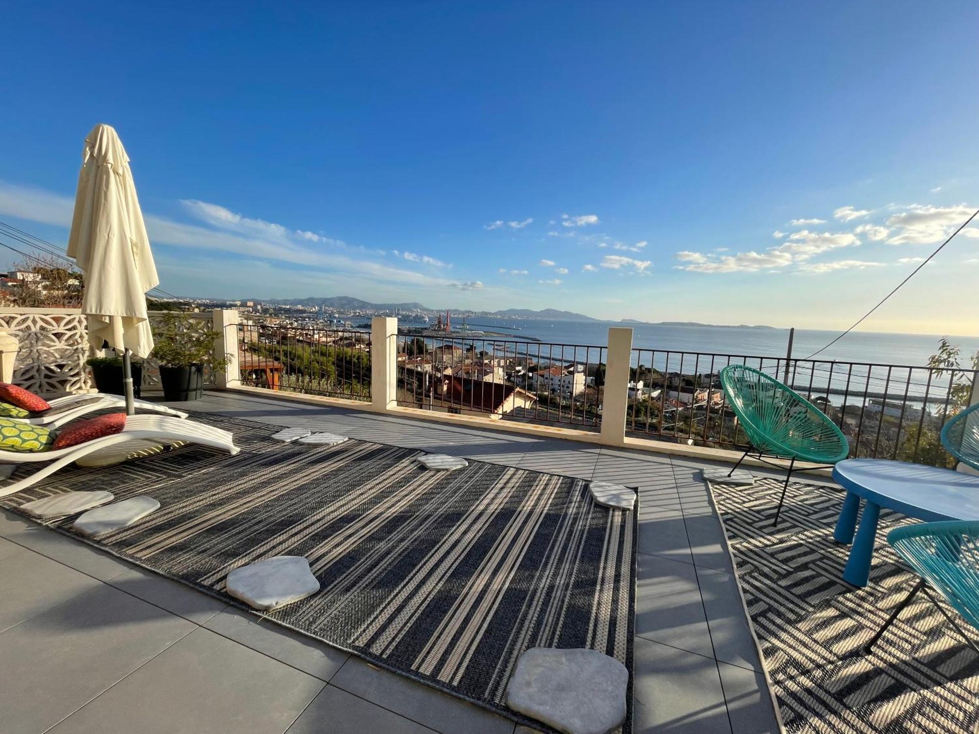 Superbe Terrasse Avec Vue Panoramique Sur La Mer Марсель Экстерьер фото