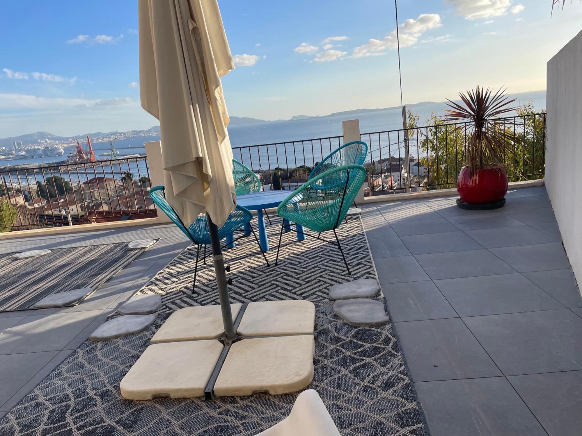 Superbe Terrasse Avec Vue Panoramique Sur La Mer Марсель Экстерьер фото