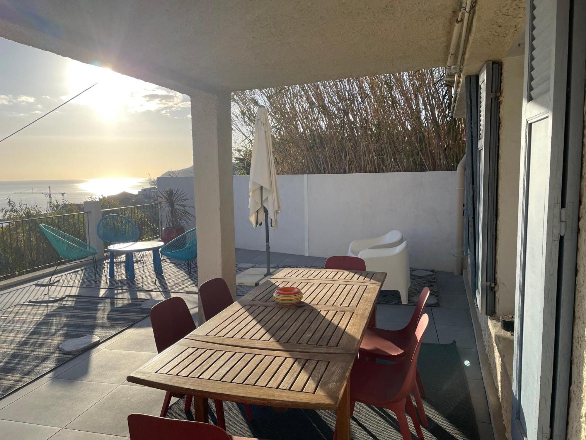 Superbe Terrasse Avec Vue Panoramique Sur La Mer Марсель Экстерьер фото