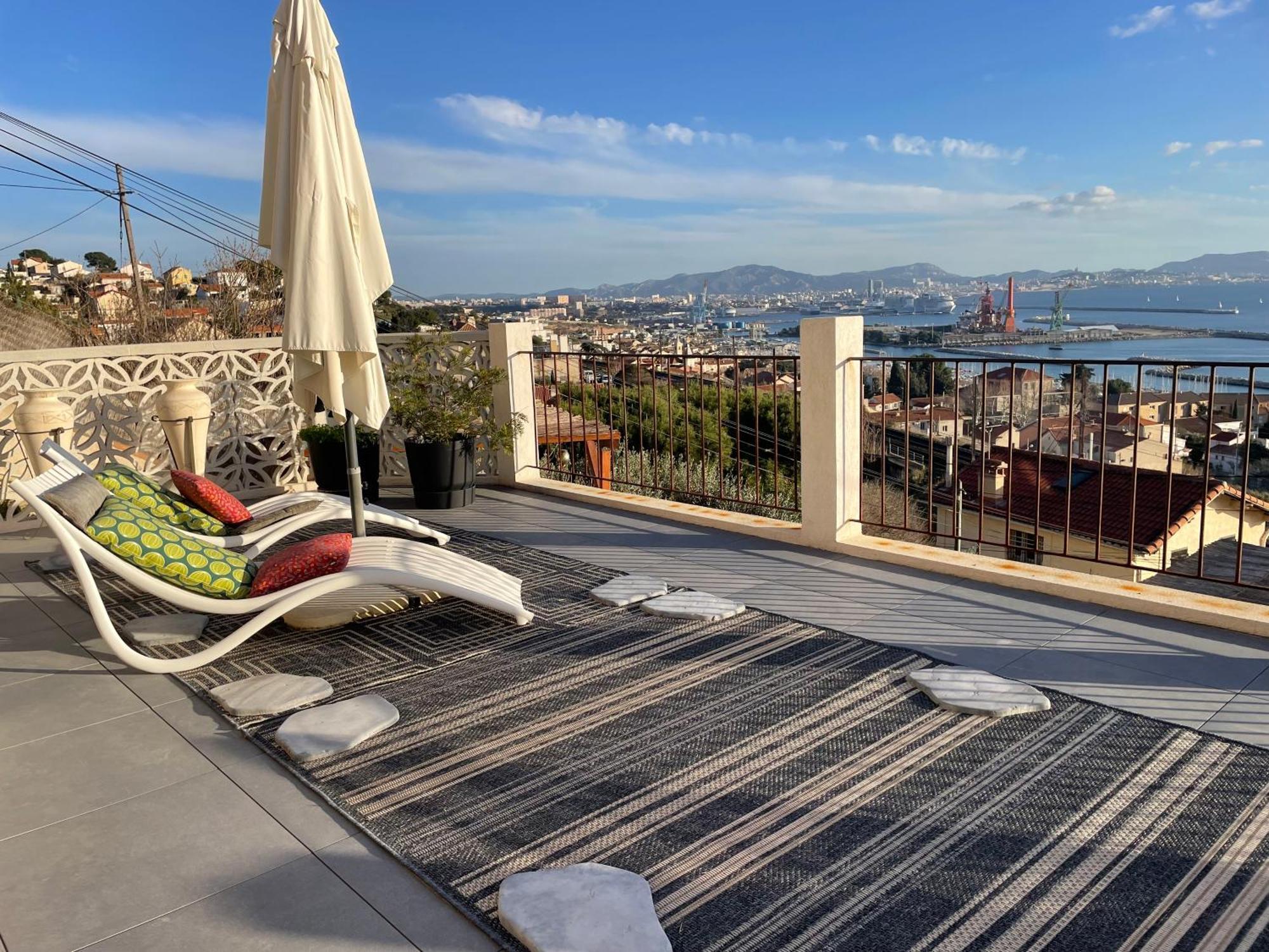 Superbe Terrasse Avec Vue Panoramique Sur La Mer Марсель Экстерьер фото